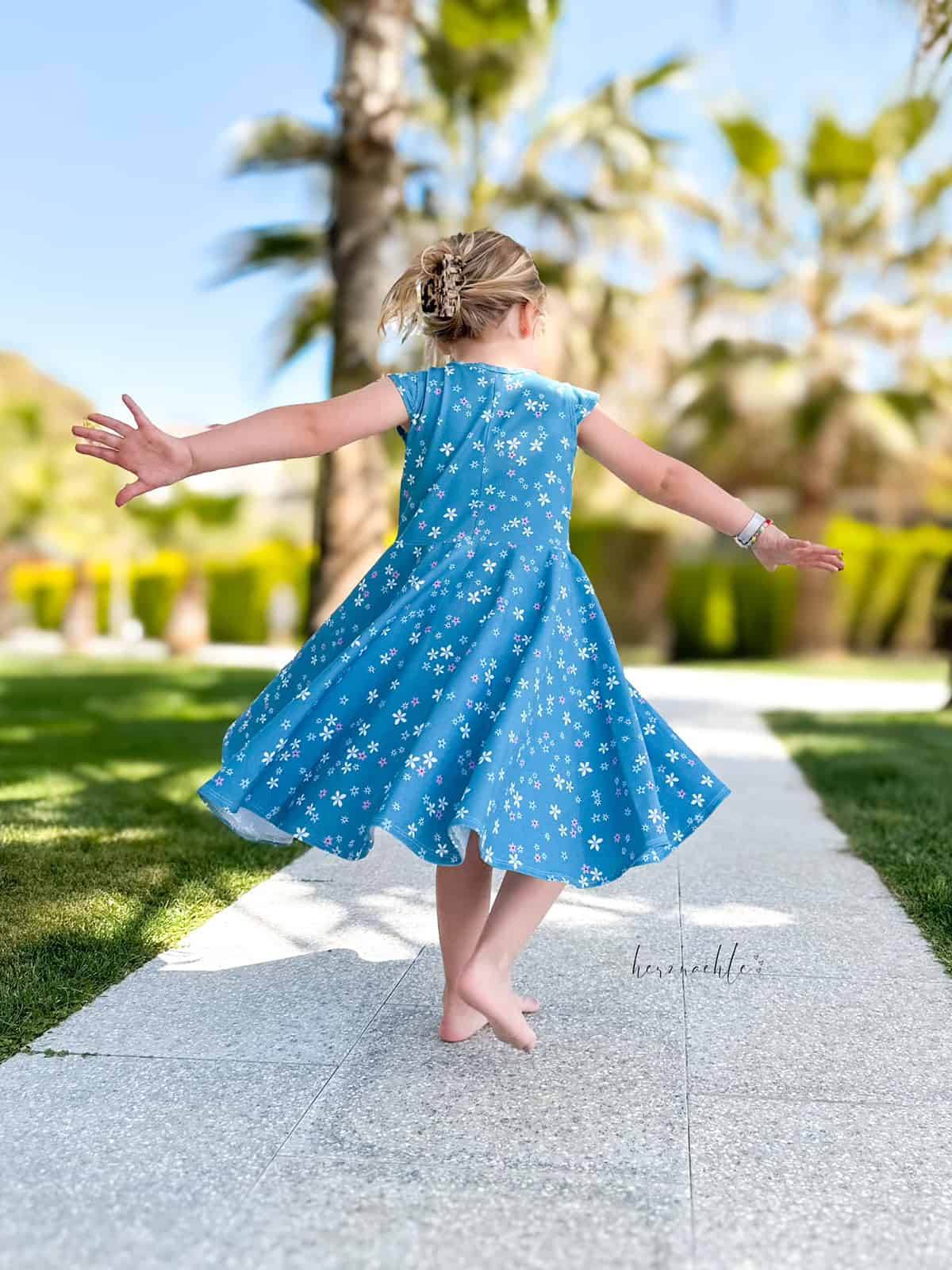 Schnittmuster Twirly Dress 62-146 [Digital] - Sewando