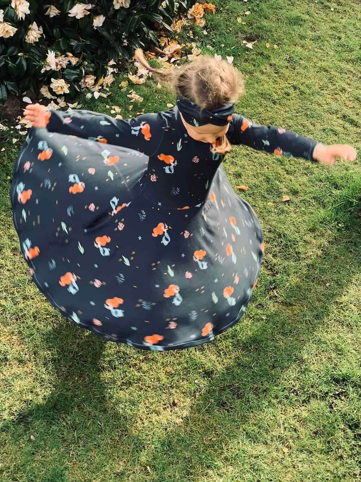 Schnittmuster Twirly Dress 62-146 [Digital] - Sewando