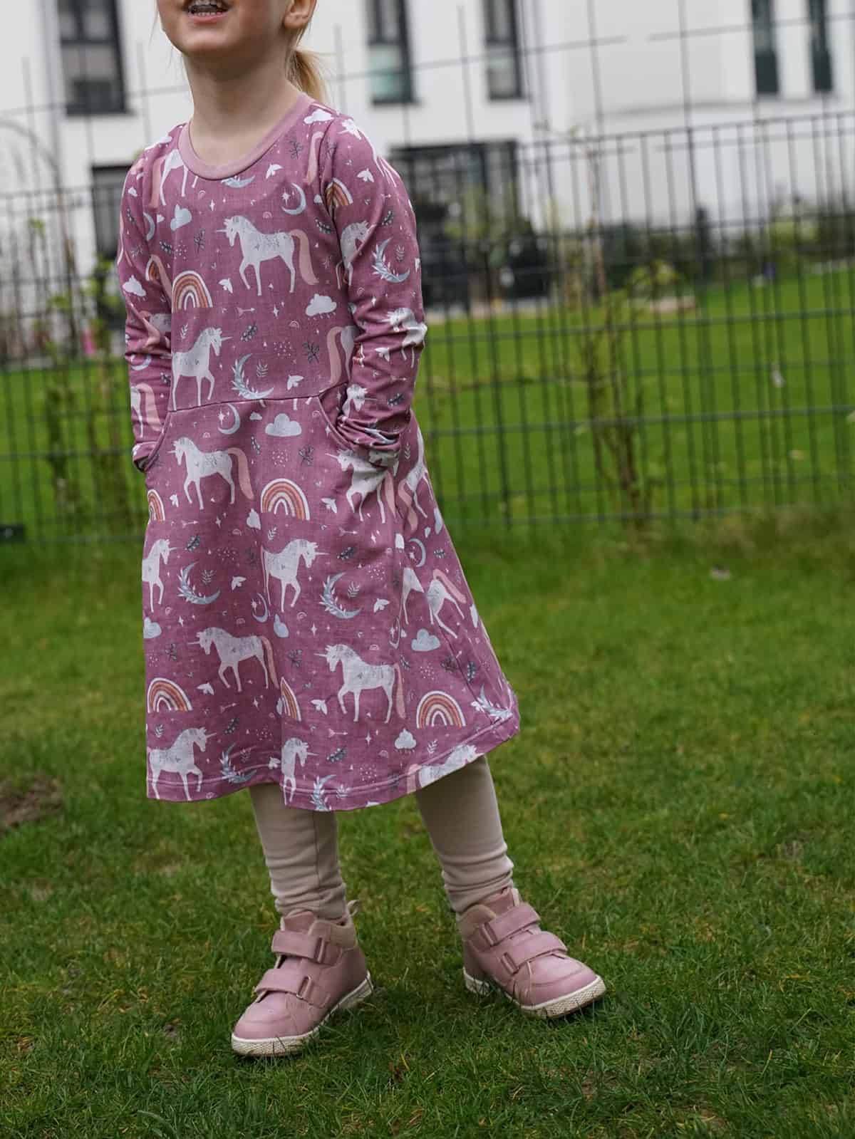 Schnittmuster Twirly Dress 62-146 [Digital] - Sewando