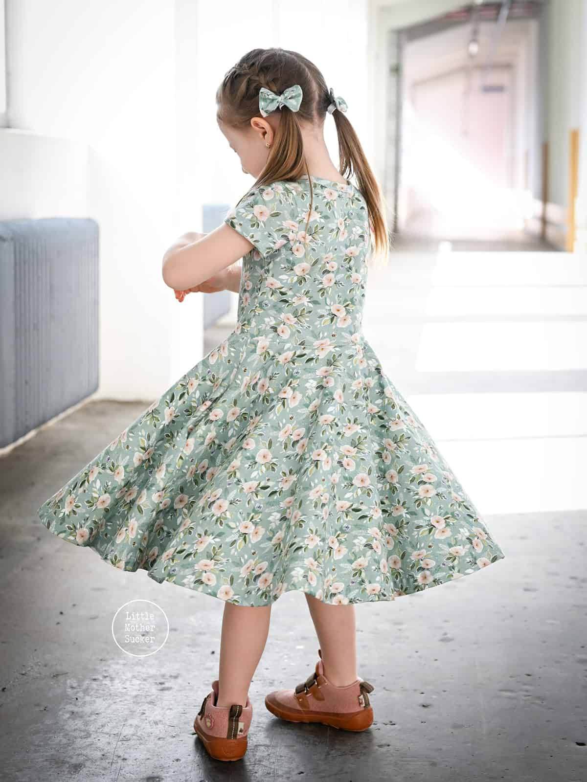 Schnittmuster Twirly Dress 62-146 [Digital] - Sewando