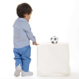 Schnittmuster Hose für Baby und Kinder NOAH - Jungen in blauer Hose mit Fußball.