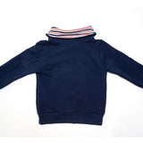 Rückansicht eines navyblauen Hoodies mit gestreiftem Schalkragen - Schnittmuster Hoodie FLY 2-in-1.