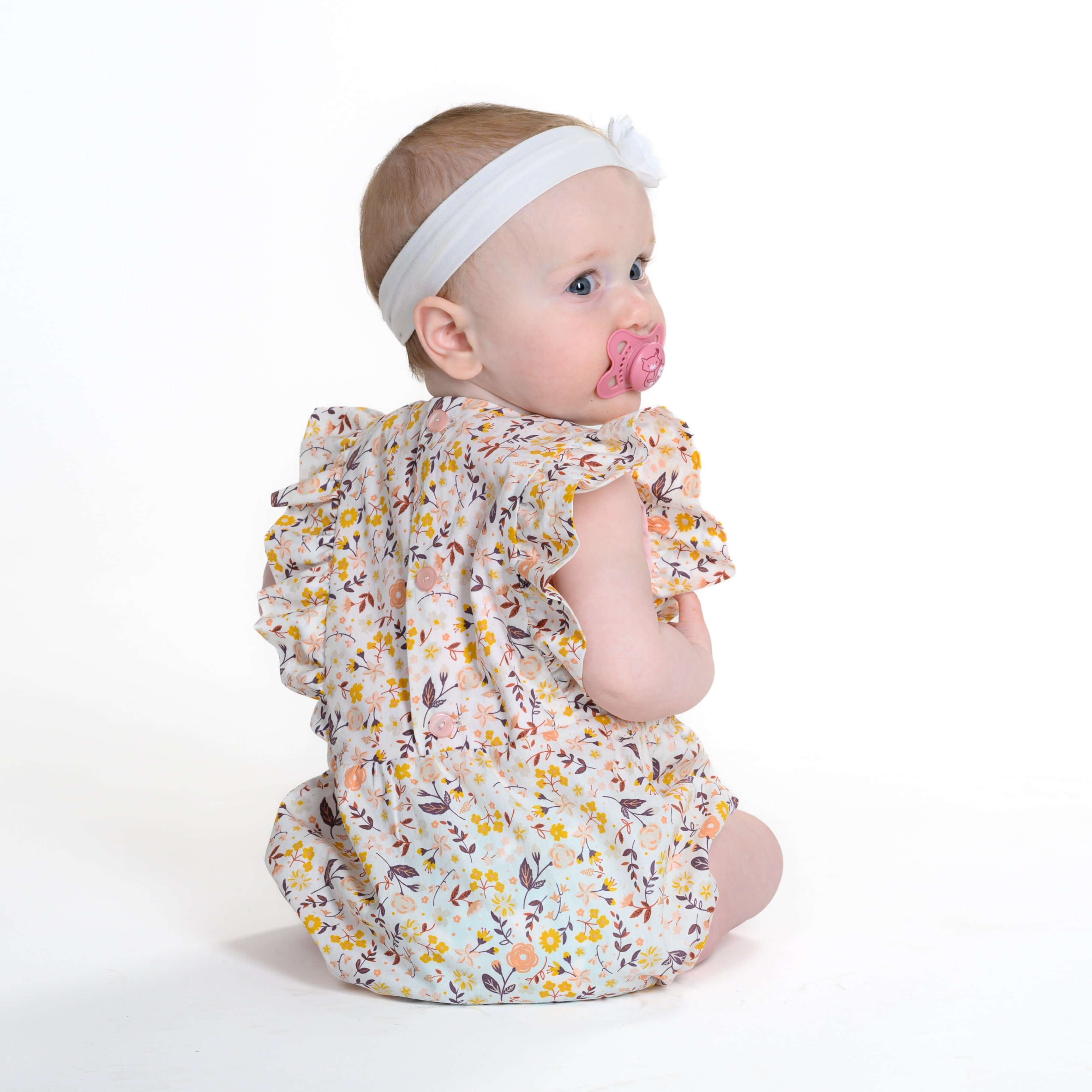 Chiara Schnittmuster Baby Mädchen Bloomer/Kurzoverall  PDF | Sommer-Strampler | Größe 50–92 | Luftig & einfach zu nähen |