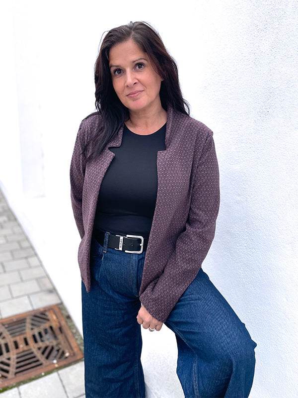 Schnittmuster SOLENE - Jacke, Blazer mit optionalen Reißverschlusstaschen Gr. 34-54 - Sewando