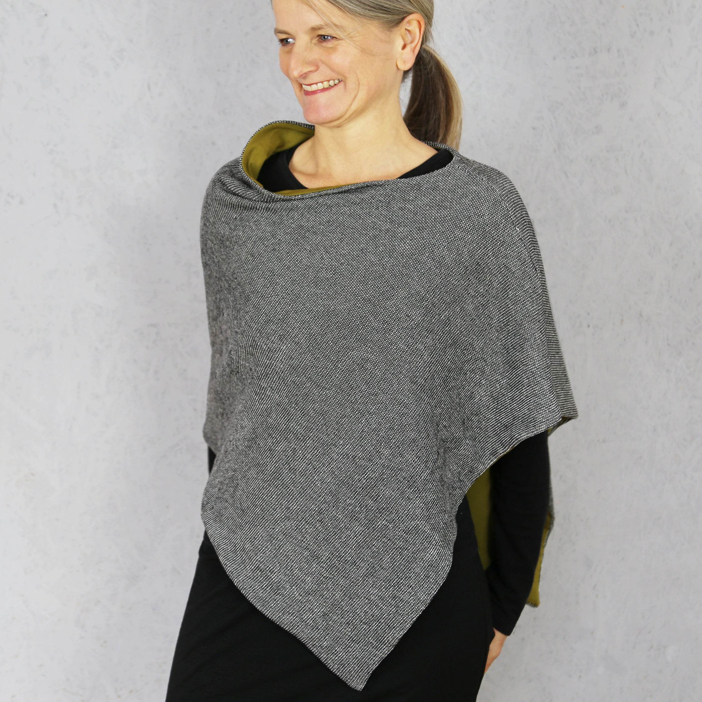 Wendeponcho FRAU PENNY | Schnittmuster Kids, Teens & Damen : - Sewando
