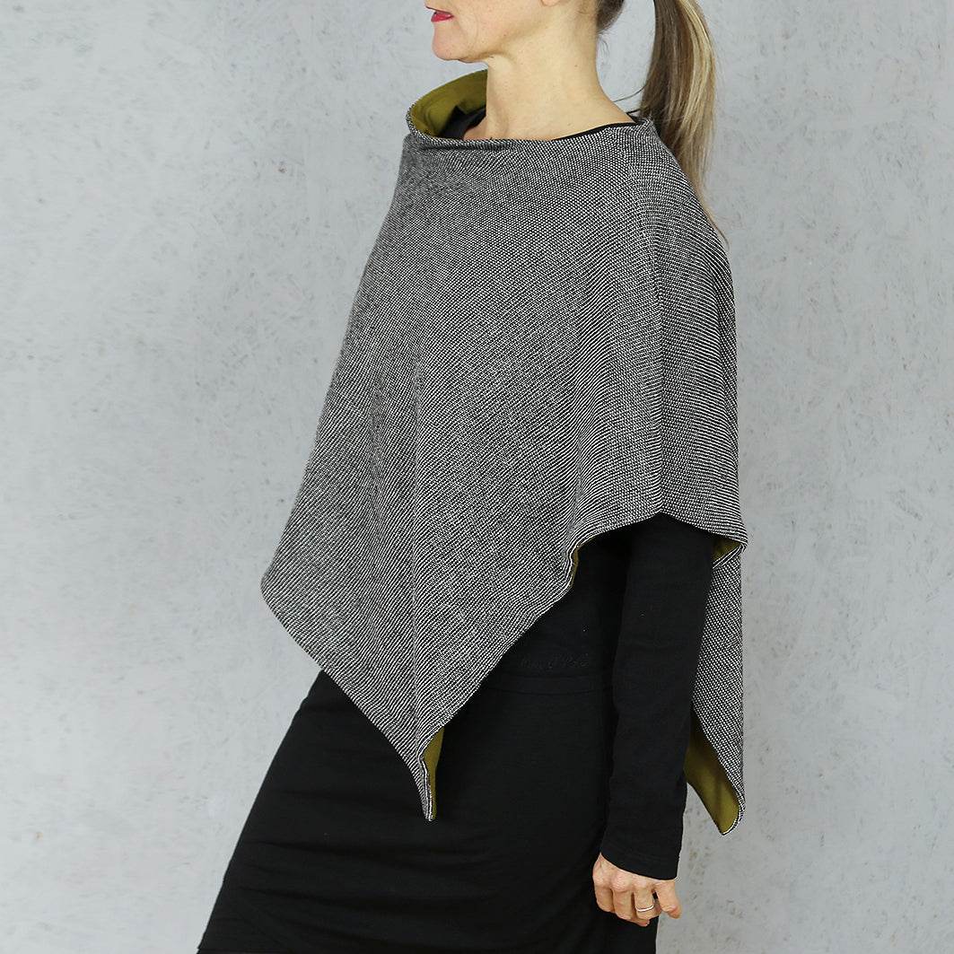 Wendeponcho FRAU PENNY | Schnittmuster Kids, Teens & Damen : - Sewando