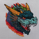 Drache Stickdatei – feuerspeiender Fantasy-König für deine Stickmaschine - Sewando