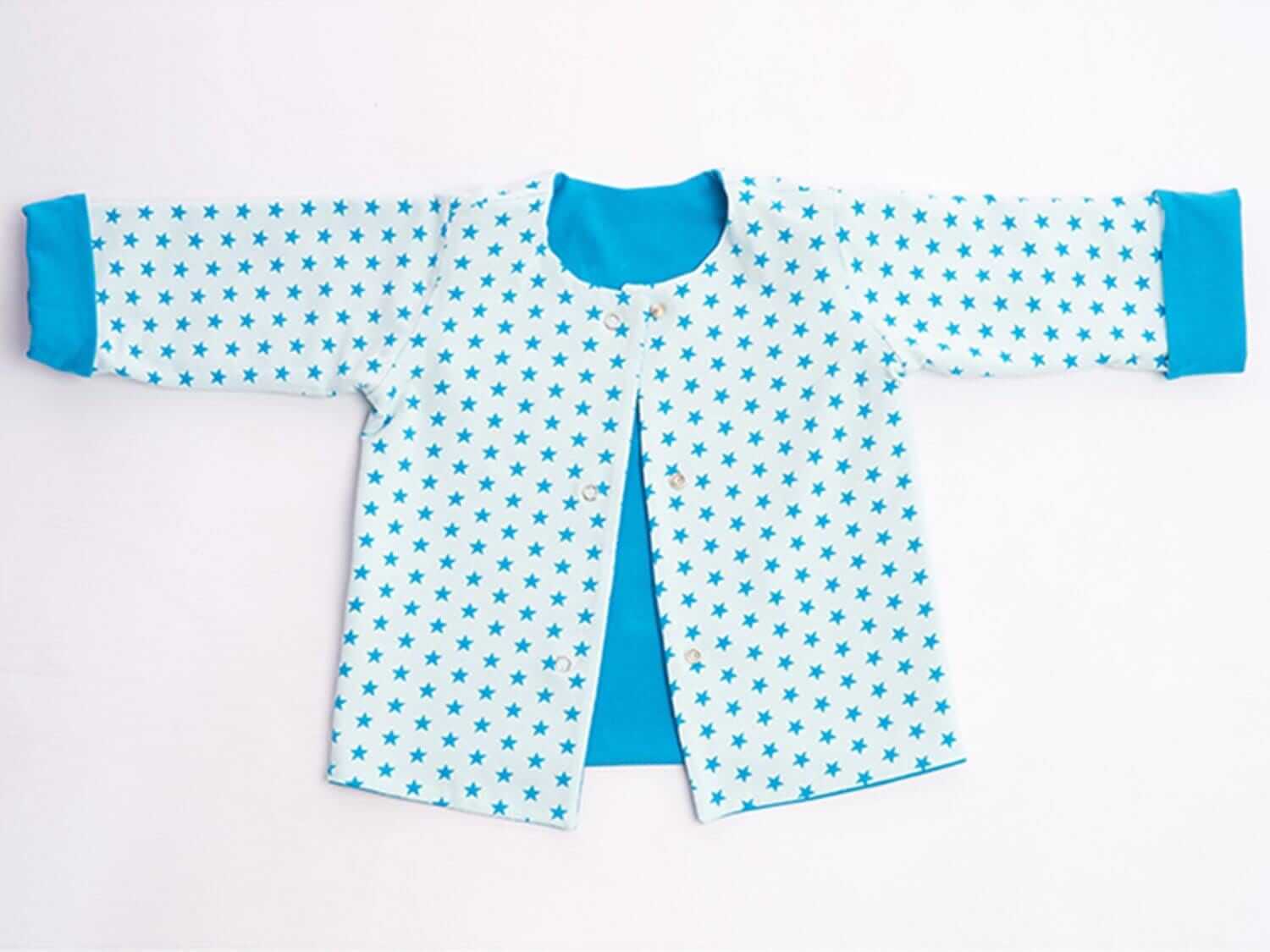 Baby Nähmuster Digitaler Download Neugeborenen Cardigan Strampler Set Bärenmütze Design Komplettes Schnittmuster Set Mehrere Größenoptionen Herz Stern Details PDF Format Sofortiger Zugriff DIY Baby Kleidung Anleitung Perfektes Handgemachtes Geschenk Unverzichtbar