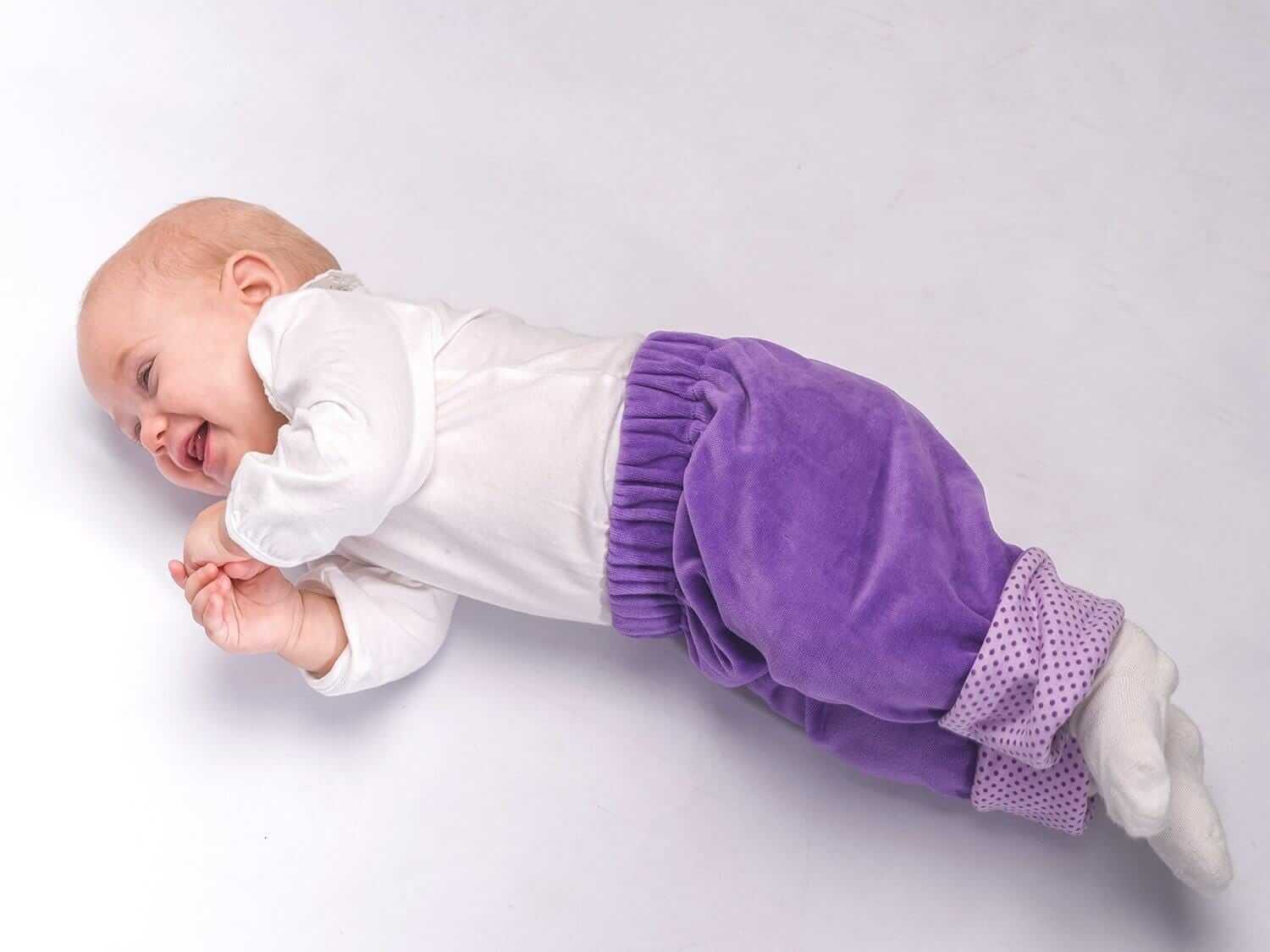 Babyhose gefüttert FIORETTO Schnittmuster Ebook pdf Größen: 56/62, 68/74, 80/86, 92/98 Schnittmuster PDF Ebook download Patternforkids 