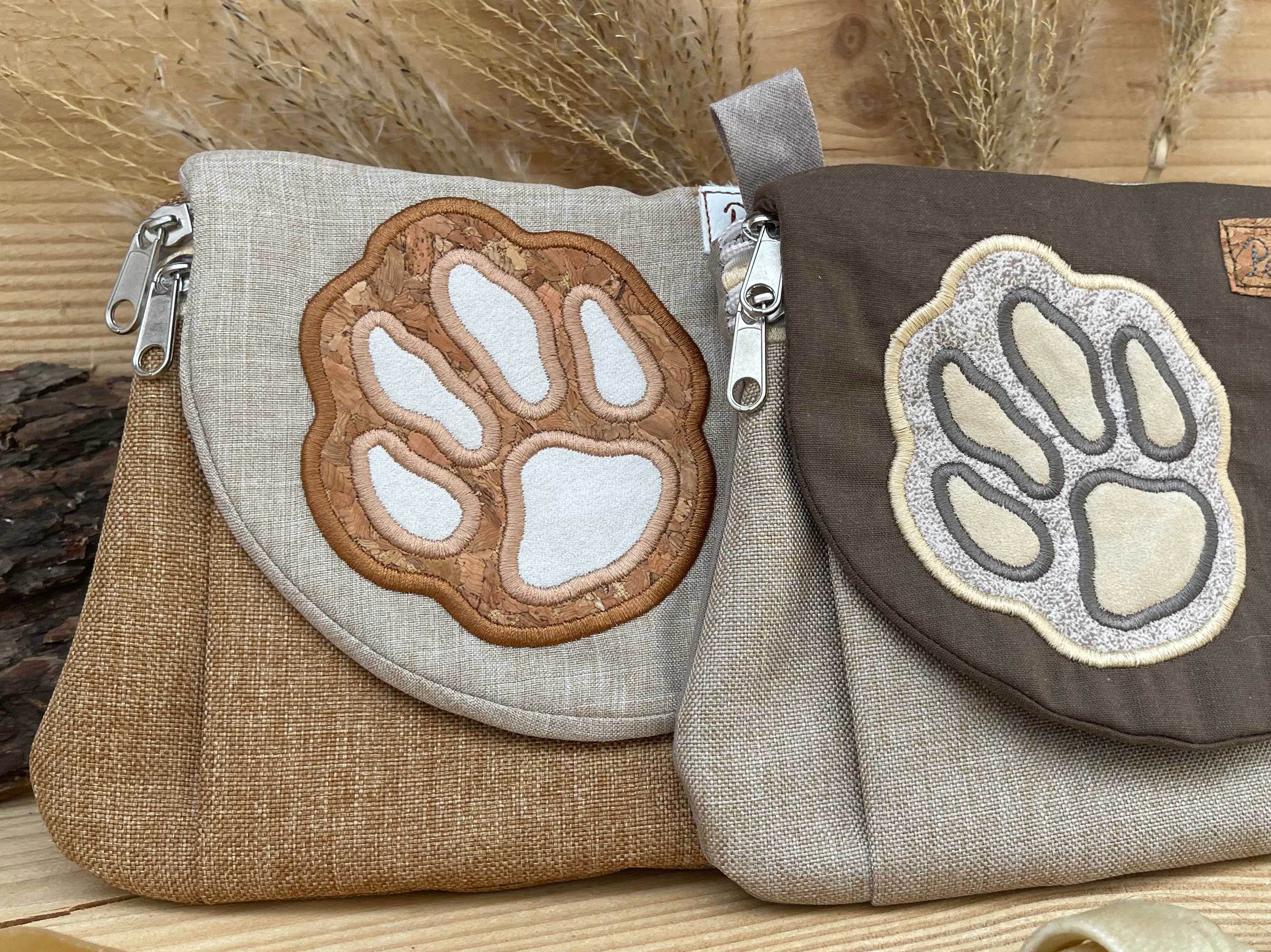 Stickdatei Tasche Big Paw 18x25, In The Hoop Bag mit 3 Reißverschlusstaschen - Sewando