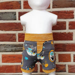 Bobby – Knieumspielende Babyshorts / Sommerhose Gr. 44-98 - Sewando