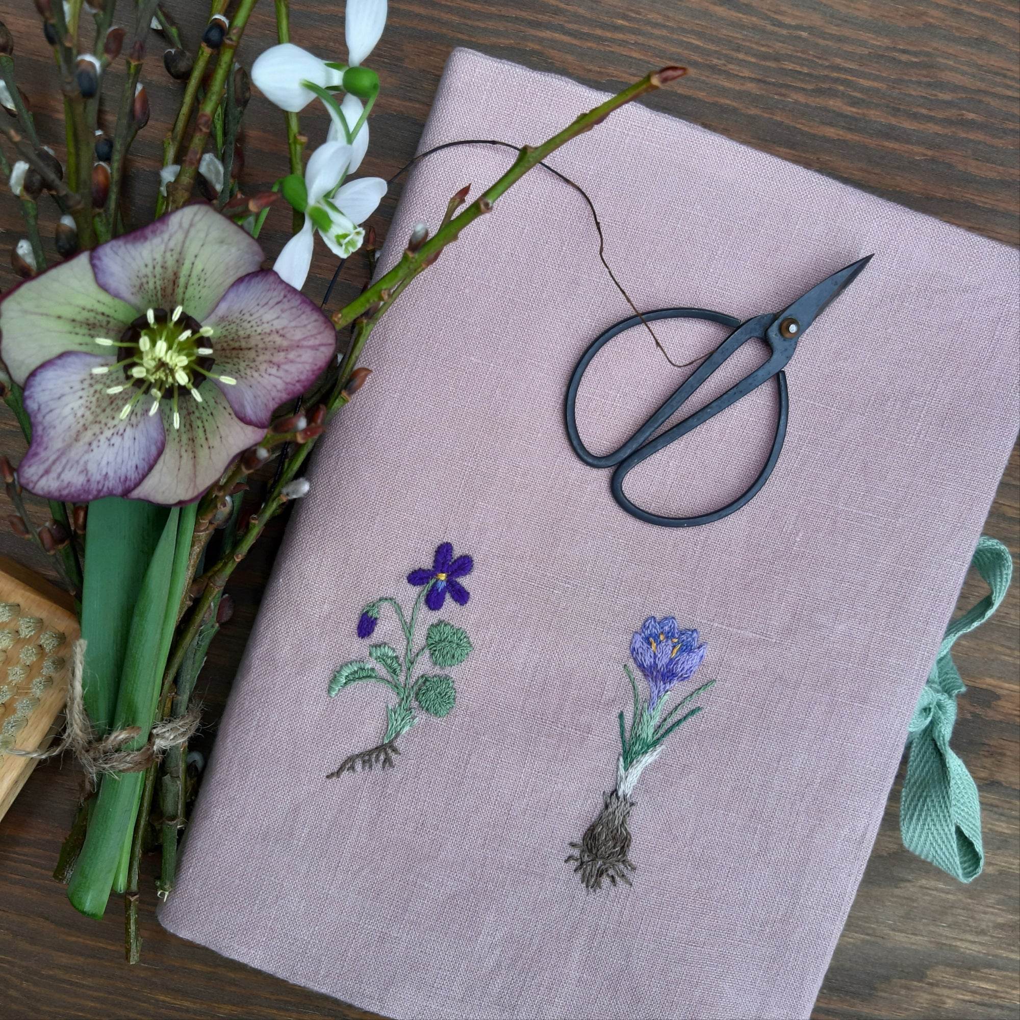 Handstickvorlage FRÜHLINGSBLUMEN - Sewando