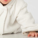 Baby Nähmuster Digitaler Download Hooded Strampler Design Säuglingskleidung Nähprojekt PDF Format Komplette Anleitung Zwei Stilvarianten Neugeborenen bis Kleinkind Größen Moderne Baby Kleidung Design Einfacher Nähplan Professionelles Schnittmuster Layout