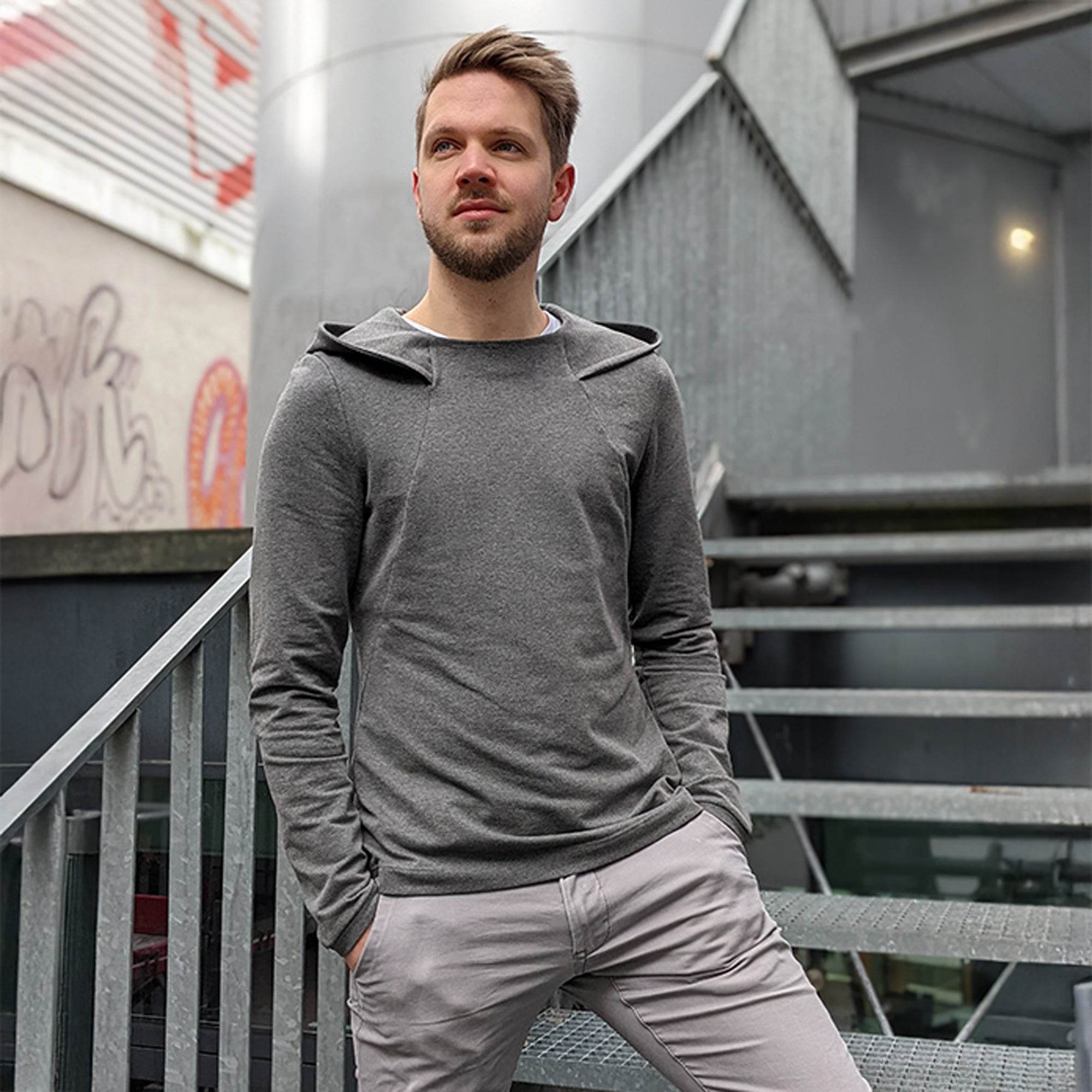 Schnittmuster CHRIS - Shirt oder Hoodie mit Teilungsnaht für ihn Gr. 44-62 - Sewando