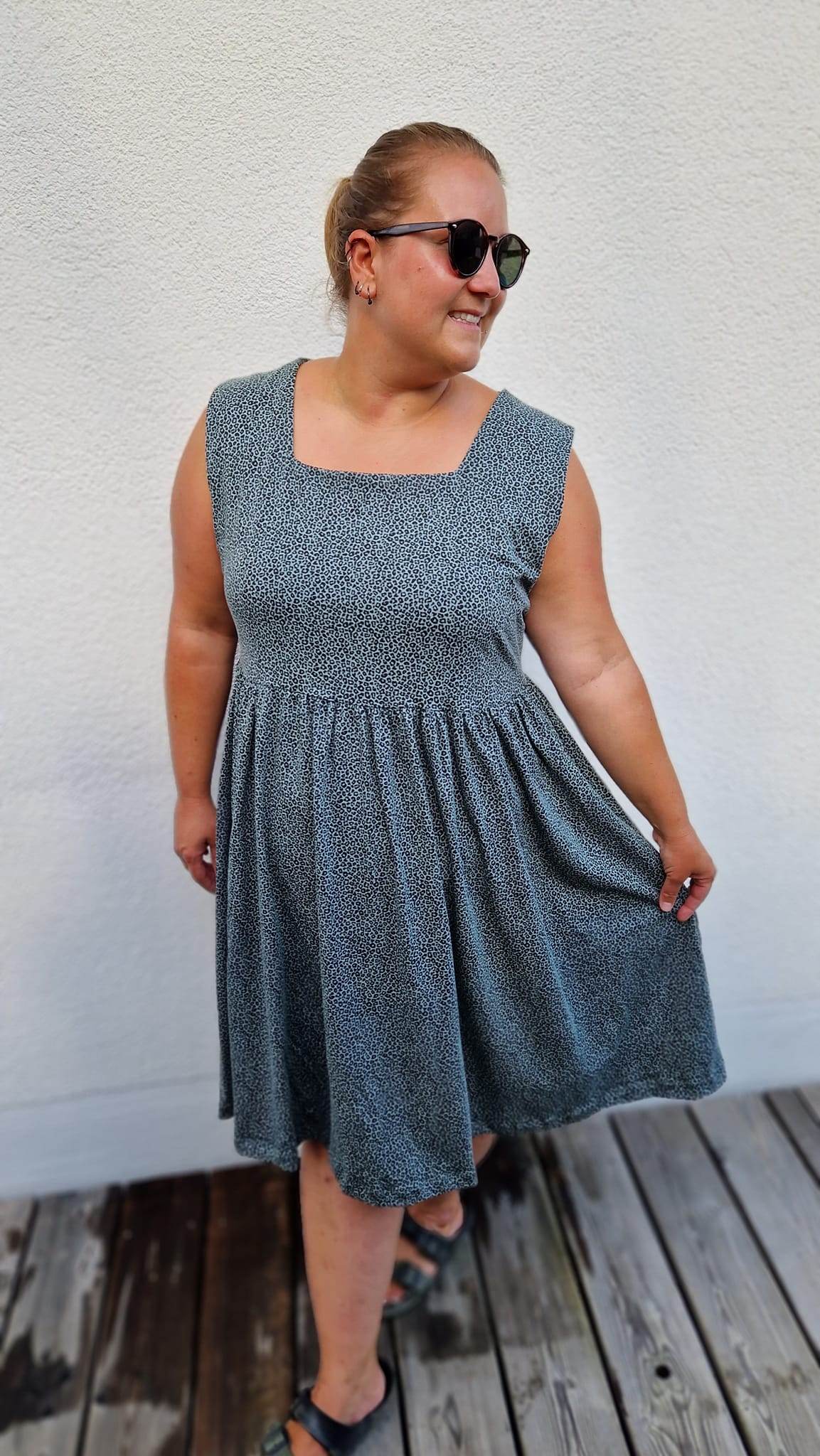 Schnittmuster Kleid Feest Gr. 32-50 - Sewando