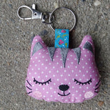 Stickdatei - Katze 3 ITH - in 3 Größen - Anhänger cute Schlüsselanhänger