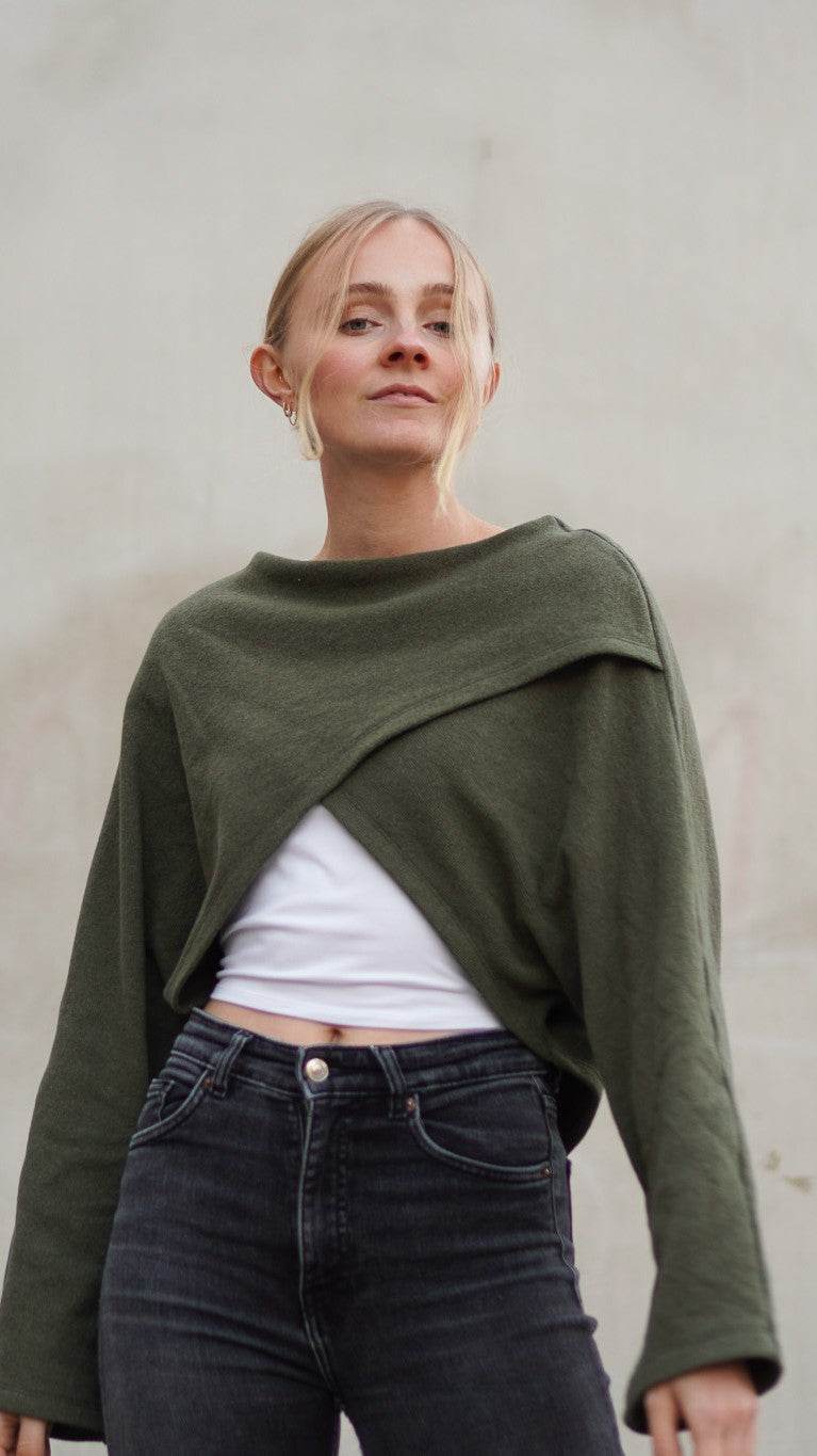 Schnittmuster Kurzer überkreuzter Pulli NORA - Gr. 32 - 46 - Sewando