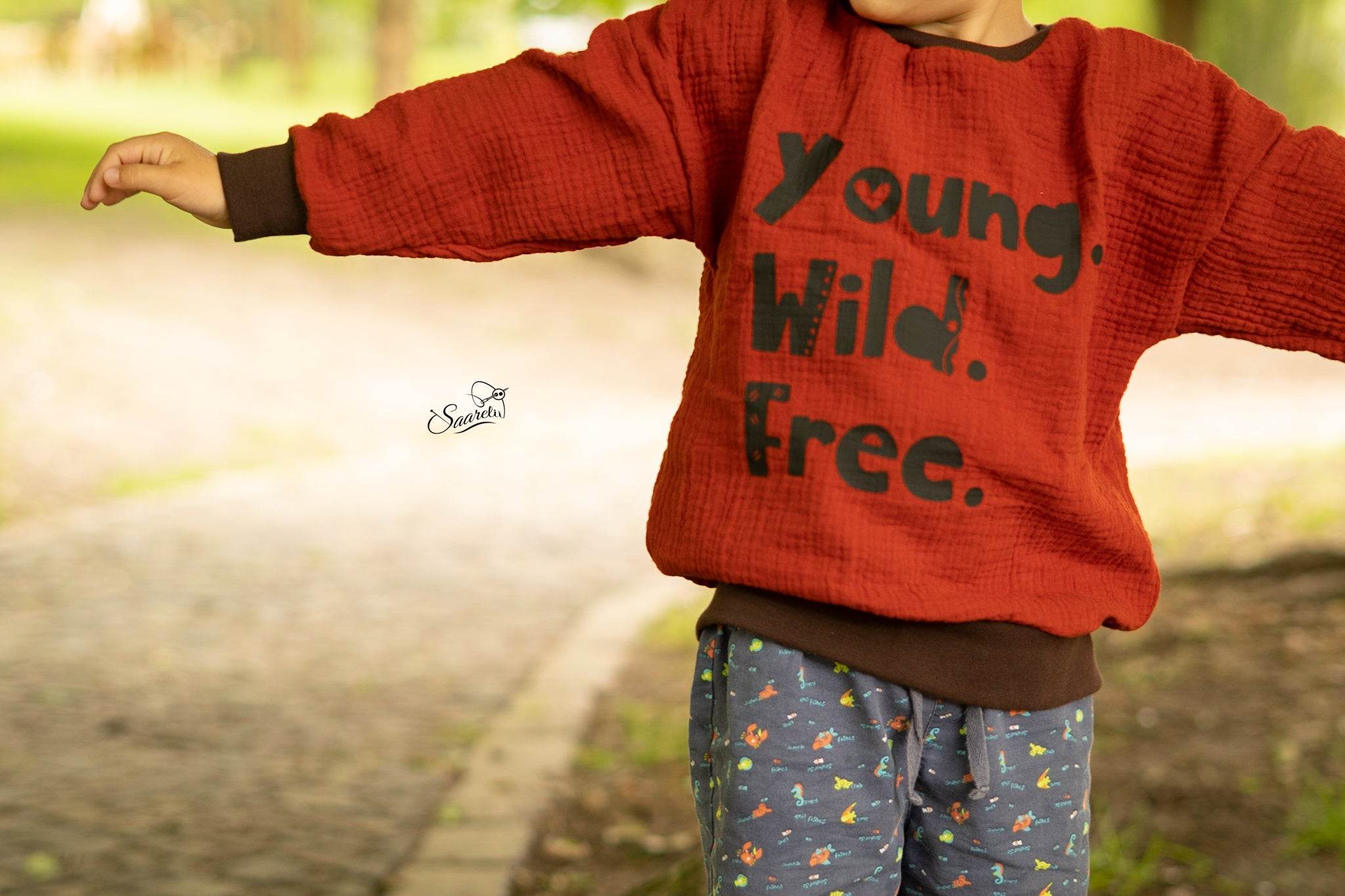 Plotterdatei Statement Schriftzug Young Wild Free - Sewando