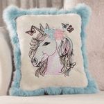 Traumhaftes Einhorn mit Blumen und Schmetterlingen – Stickdatei für deine Stickmaschine - Sewando