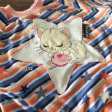 Stickdatei Doodle Applikation - Katze Bounty mit Wollknäuel (Für Mylar geeignet)  - 5 Größen 5 Dateiformate - Inkl. Anleitung