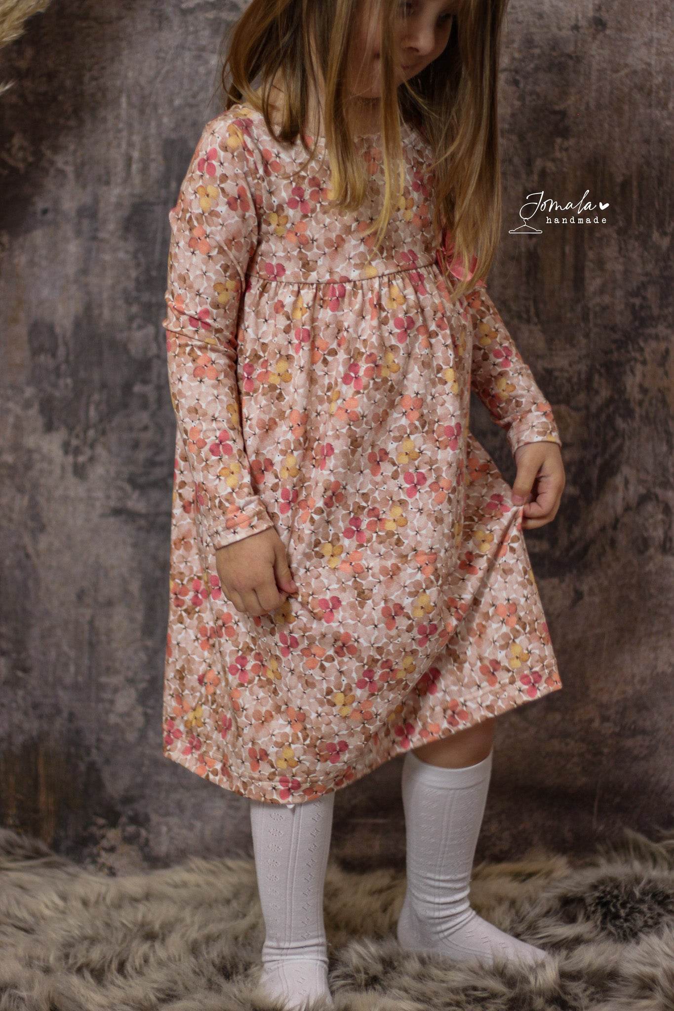 Schnittmuster Rüschenkleid Wini Maxi Gr. 104-146 - Sewando