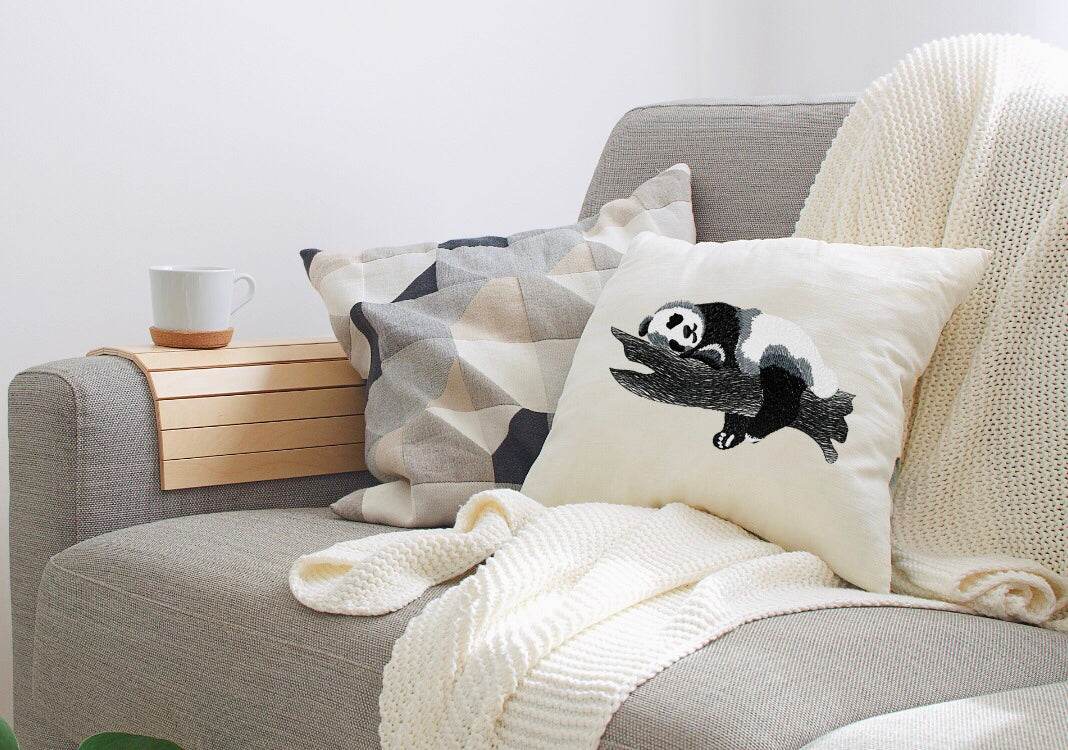 Panda Stickdatei – für entspannte Stunden auf Stoff - Sewando