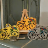 Stickdatei ITH Fahrrad Schlüsselanhänger Blumen - Sewando