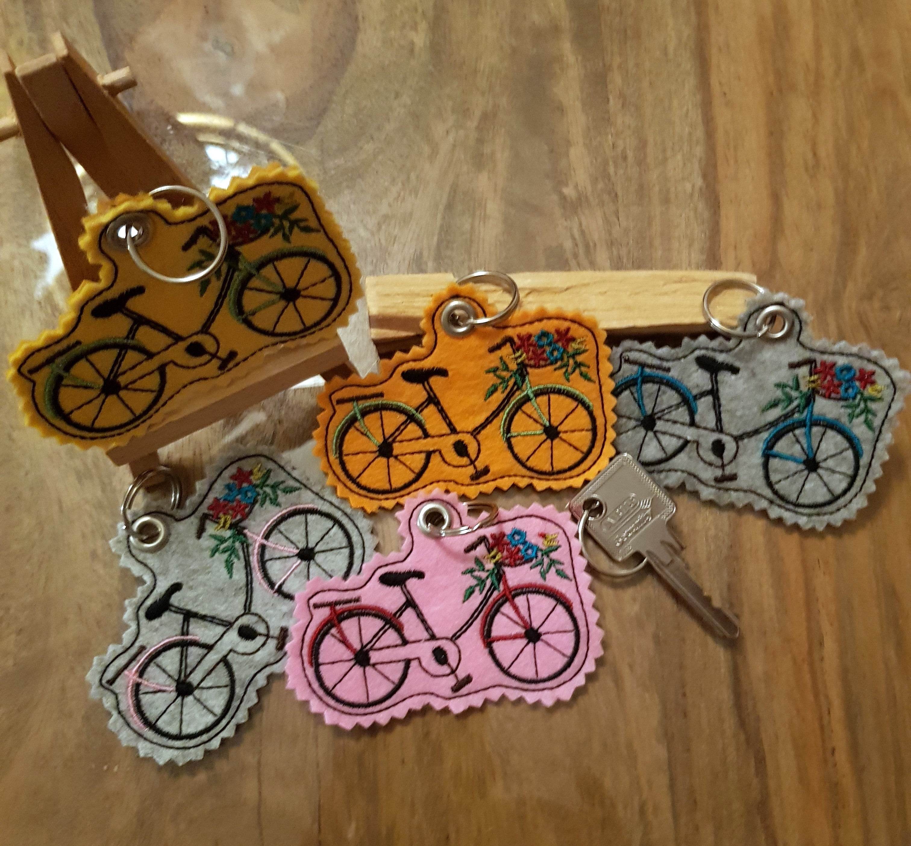 Stickdatei ITH Fahrrad Schlüsselanhänger Blumen - Sewando