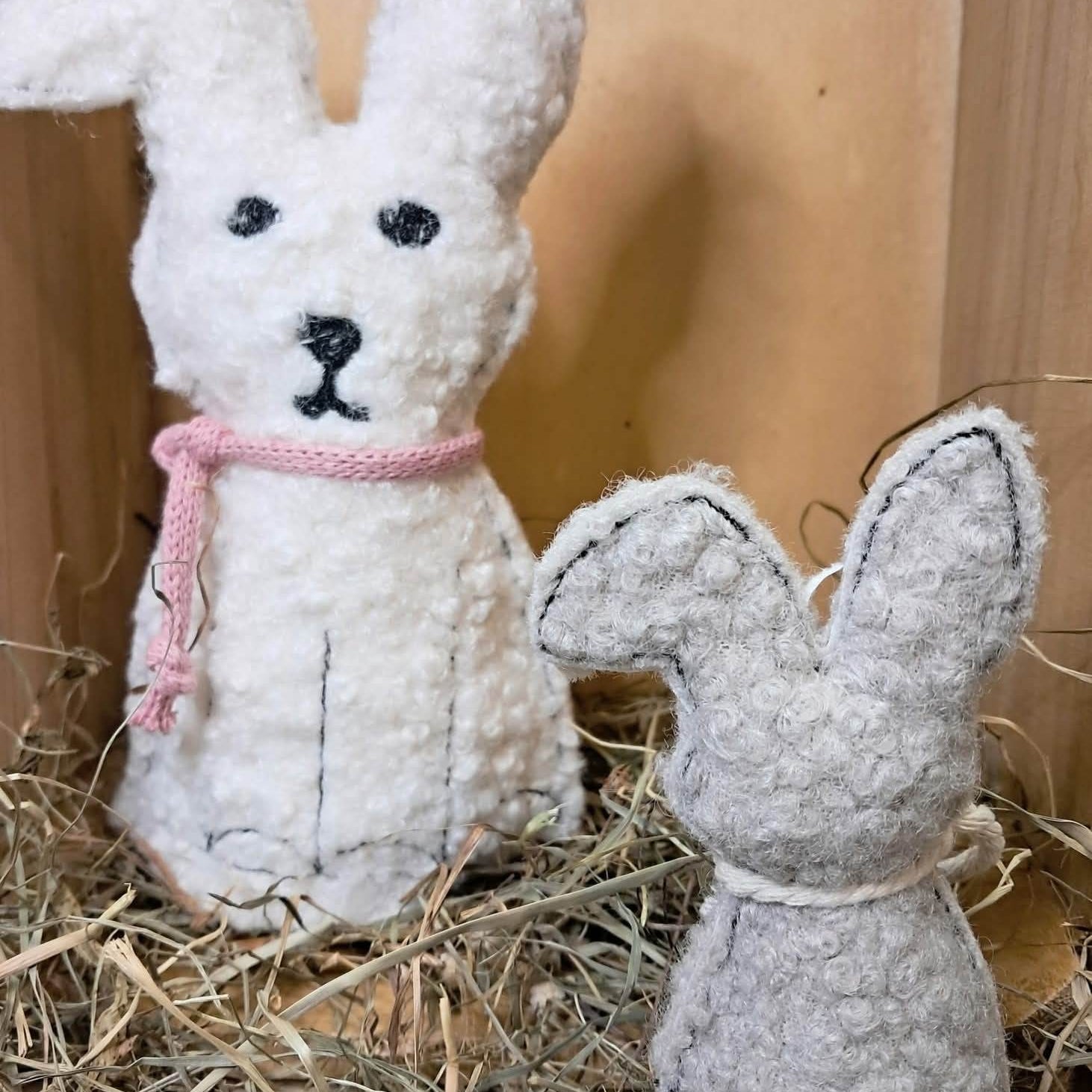 ITH Hasen Set Hase Ostern 3 Größen und 3 Designs Stickdatei - Sewando