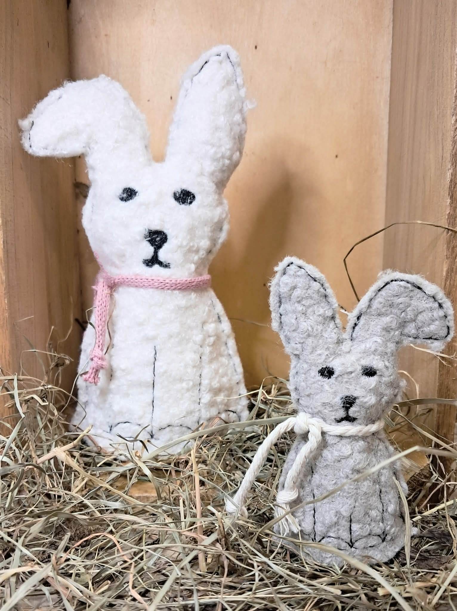 ITH Hasen Set Hase Ostern 3 Größen und 3 Designs Stickdatei - Sewando