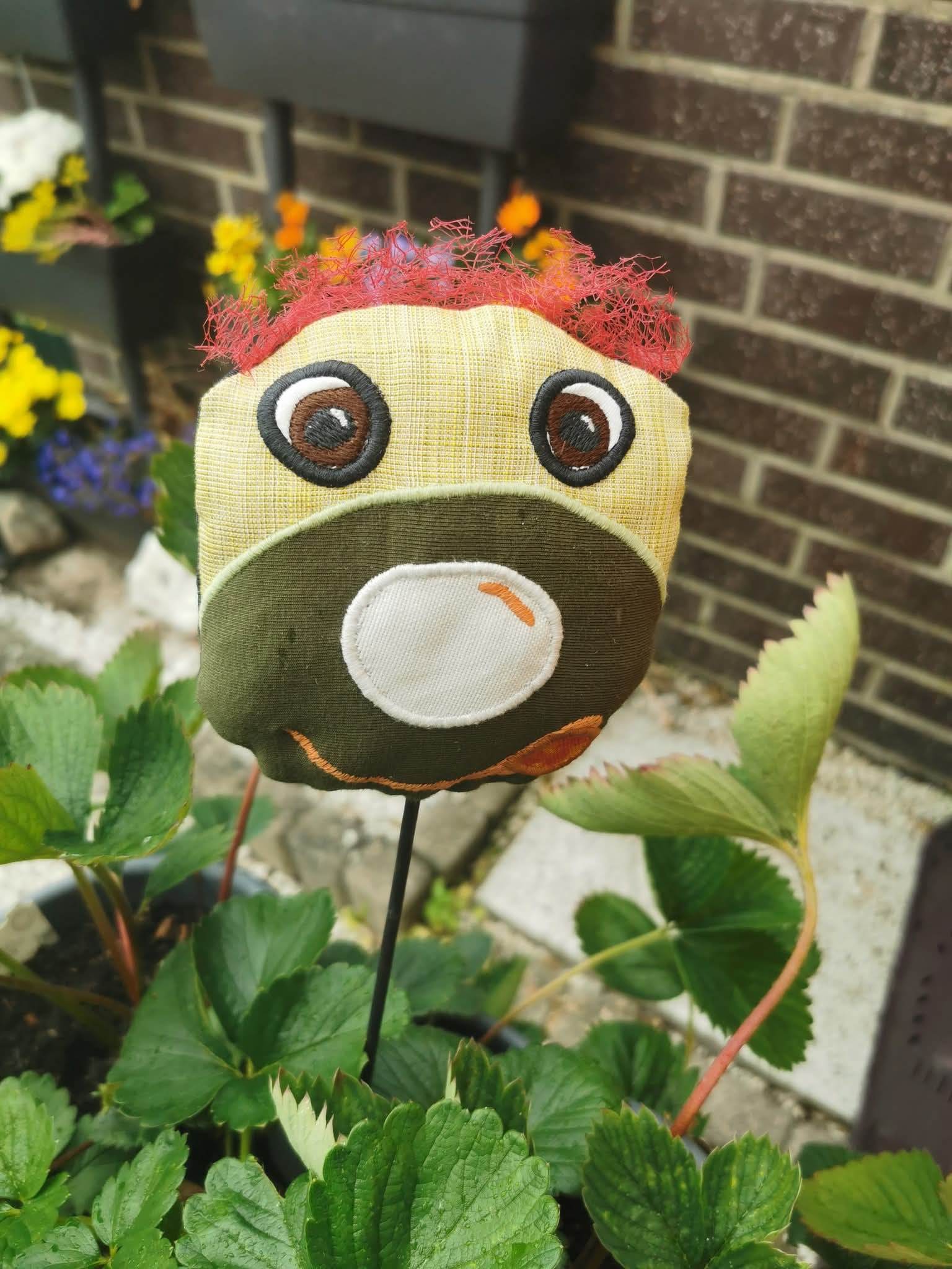 Kissen Teddy Kopf Bob ITH Stickdatei ab 10x10 in 7 Größen - Sewando
