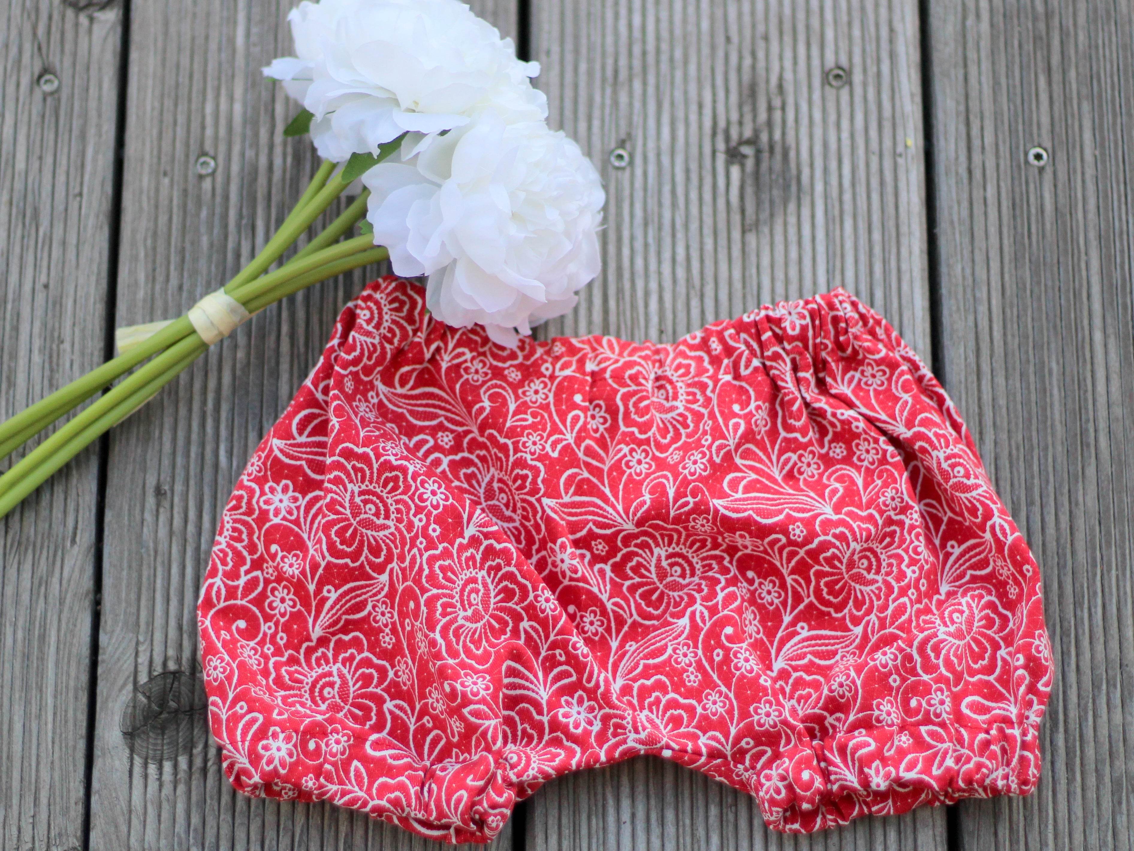 Schnittmuster Newborn LOU kurze Hose Gr. 50-92 : - Sewando