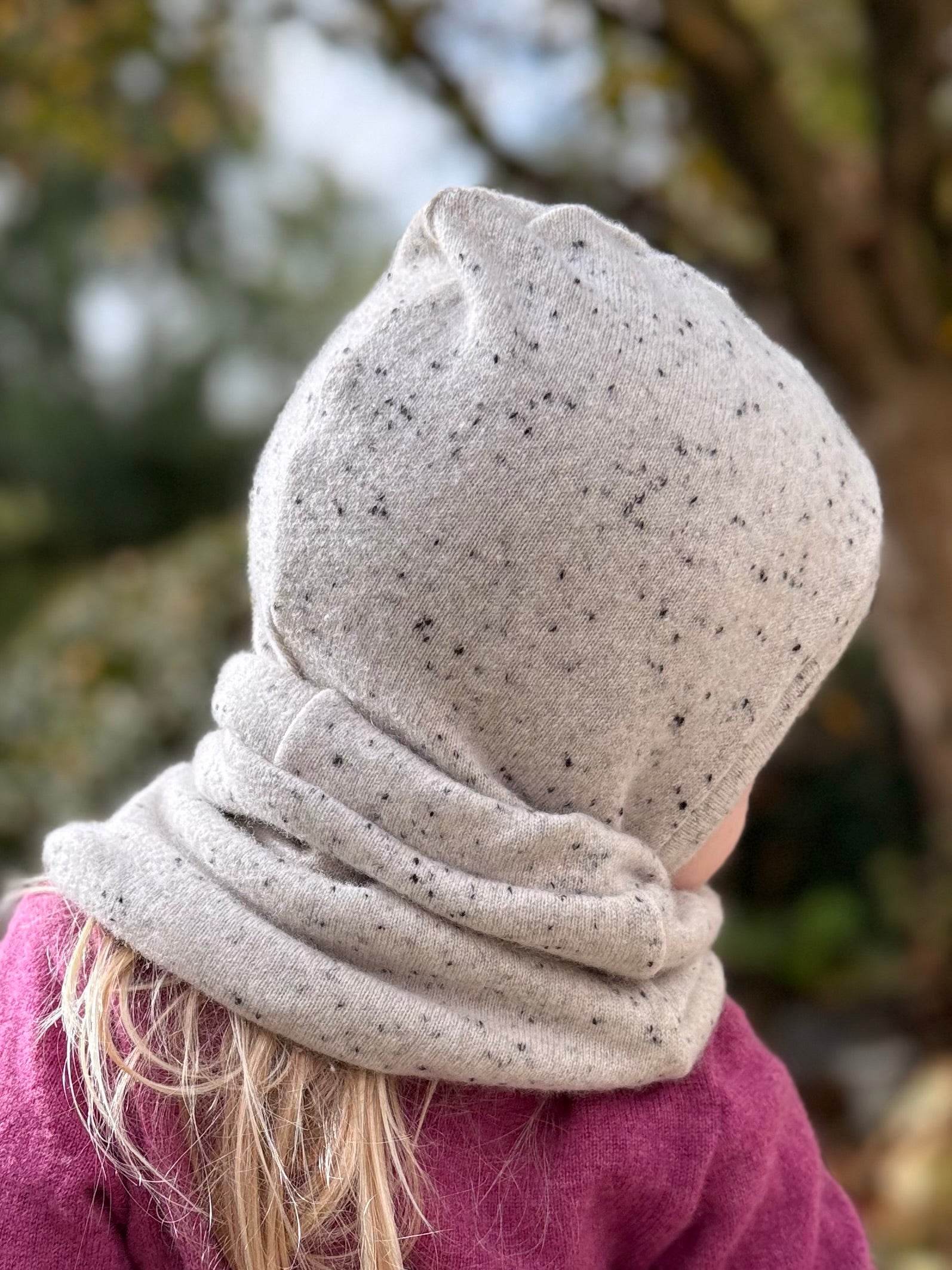 HoodieLooP – Schnittmuster für Kinder (Mütze & Schal in einem) - Sewando