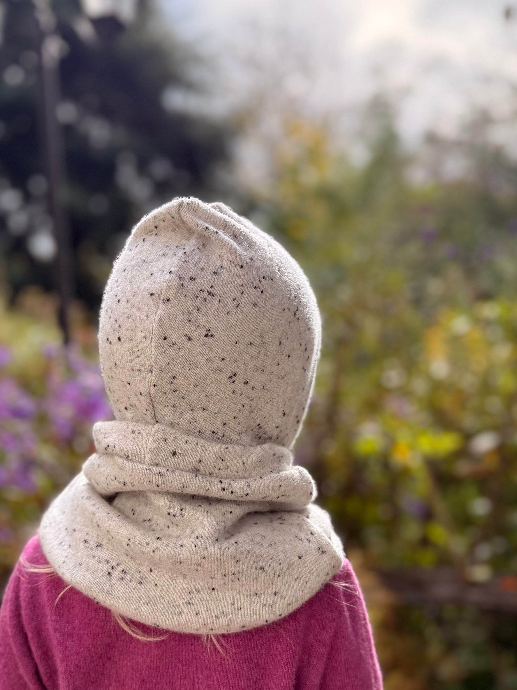 HoodieLooP – Schnittmuster für Kinder (Mütze & Schal in einem) - Sewando