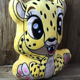 ITH Plüschtier „Gepard Milly“ | Für 16x26 Rahmen | In-the-Hoop Plushie | Stickdatei | Embroidery Design | alle Formate | Sofort-Download