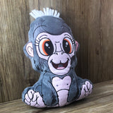 ITH Plüschtier „Gorilla Bruno“ | Für 16x26 Rahmen | In-the-Hoop Plushie | Stickdatei | Embroidery Design | alle Formate | Sofort-Download