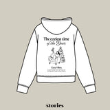 Weihnachtliche Plotterdatei The coziest time of the Year – Line Art Frau im Sessel mit Tanne und Tasse. Perfekt für Christmas Sweater & winterliche DIY-Projekte.