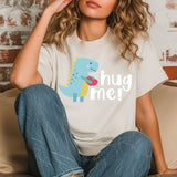 Plotterdatei Dino "Hug Me" – süßes Kinder-Motiv für T-Shirts & Co. (SVG, PNG, EPS)