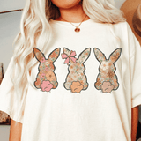 Bügelbild Drei florale Osterhasen – Frühlingshafte PNG Datei für DIY & Kleidung - Sewando