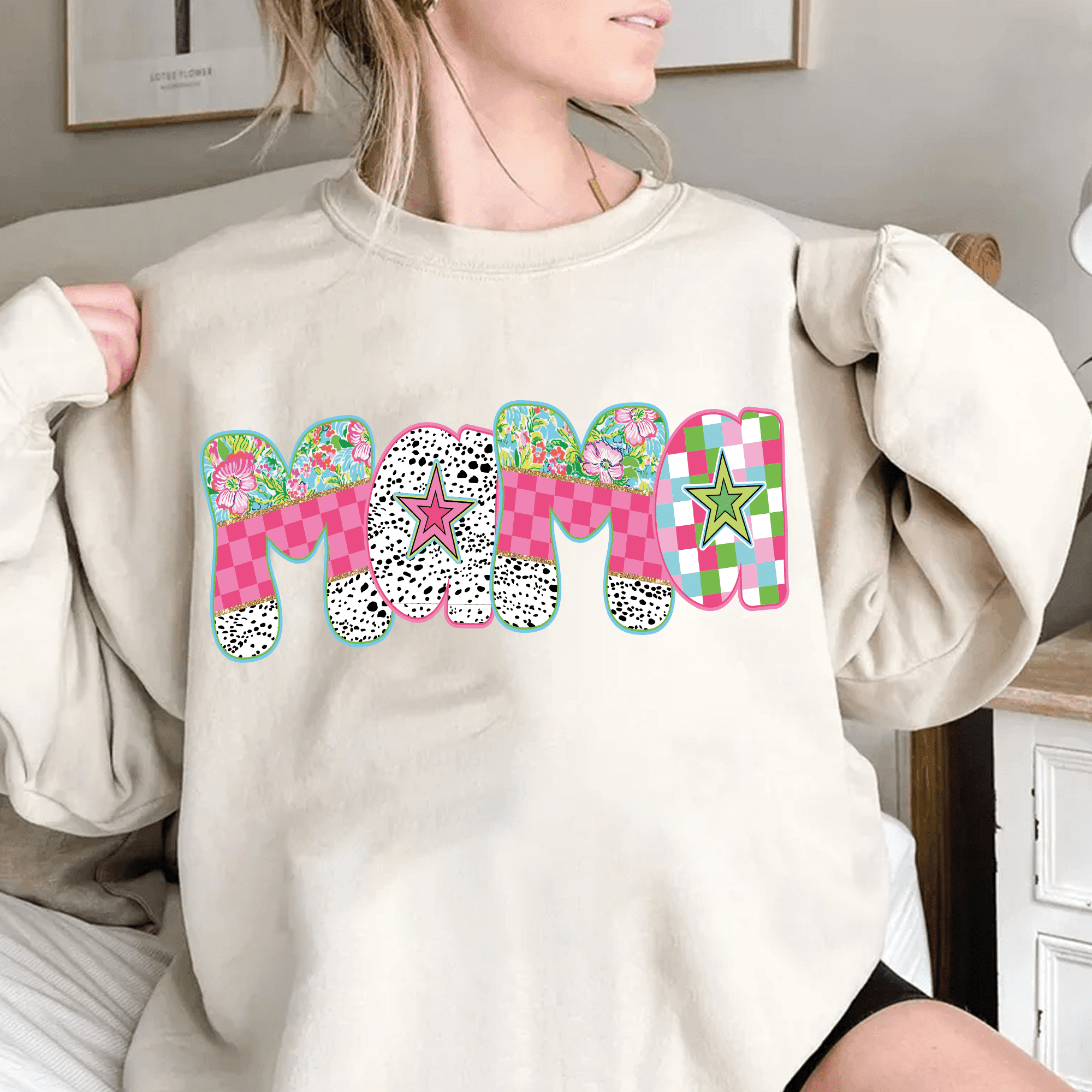 Bügelbild Mama – Florales Patchwork mit Sternen im Retro-Stil | PNG - Sewando