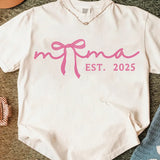 Mama EST. 2025 Plotterdatei – süßes Mama-Design mit Schleife & modernem Schriftzug