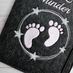 Stickdatei Mutterpass U-Heft Babyfüsse Doodle Set 473 - Sewando