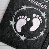 Stickdatei Mutterpass U-Heft Babyfüsse Doodle Set 473 - Sewando