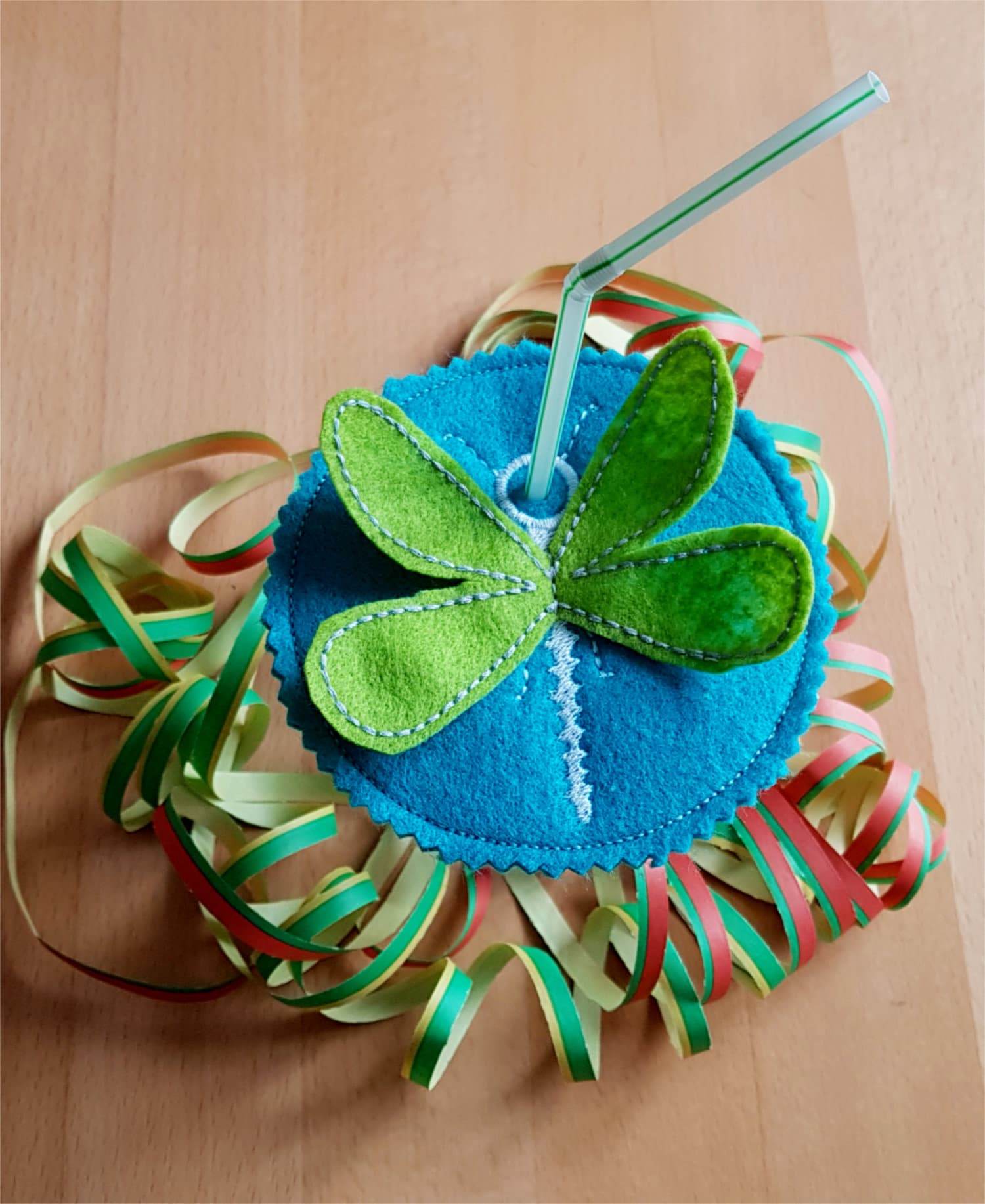 Stickdatei Aufsetzer Rahmen 10 cm x 10 cm, Glasaufsetzer, Party, Kinder, feiern - Sewando