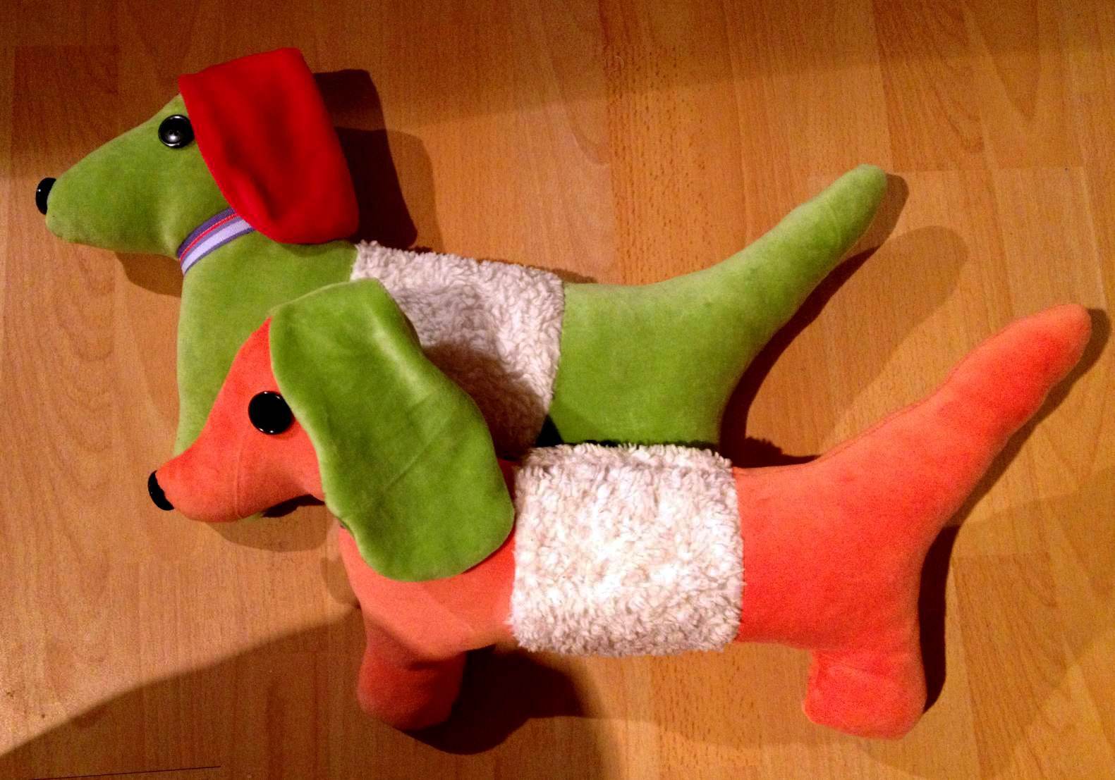 Hund Kuscheltier - Nähanleitung und Schnittmuster - Sewando