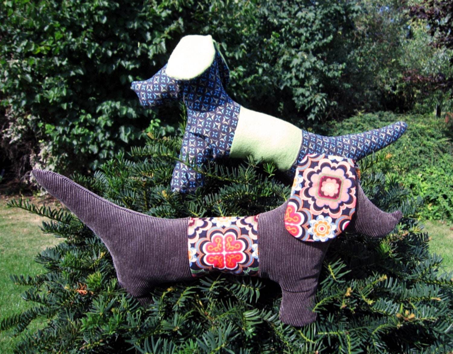 Hund Kuscheltier - Nähanleitung und Schnittmuster - Sewando