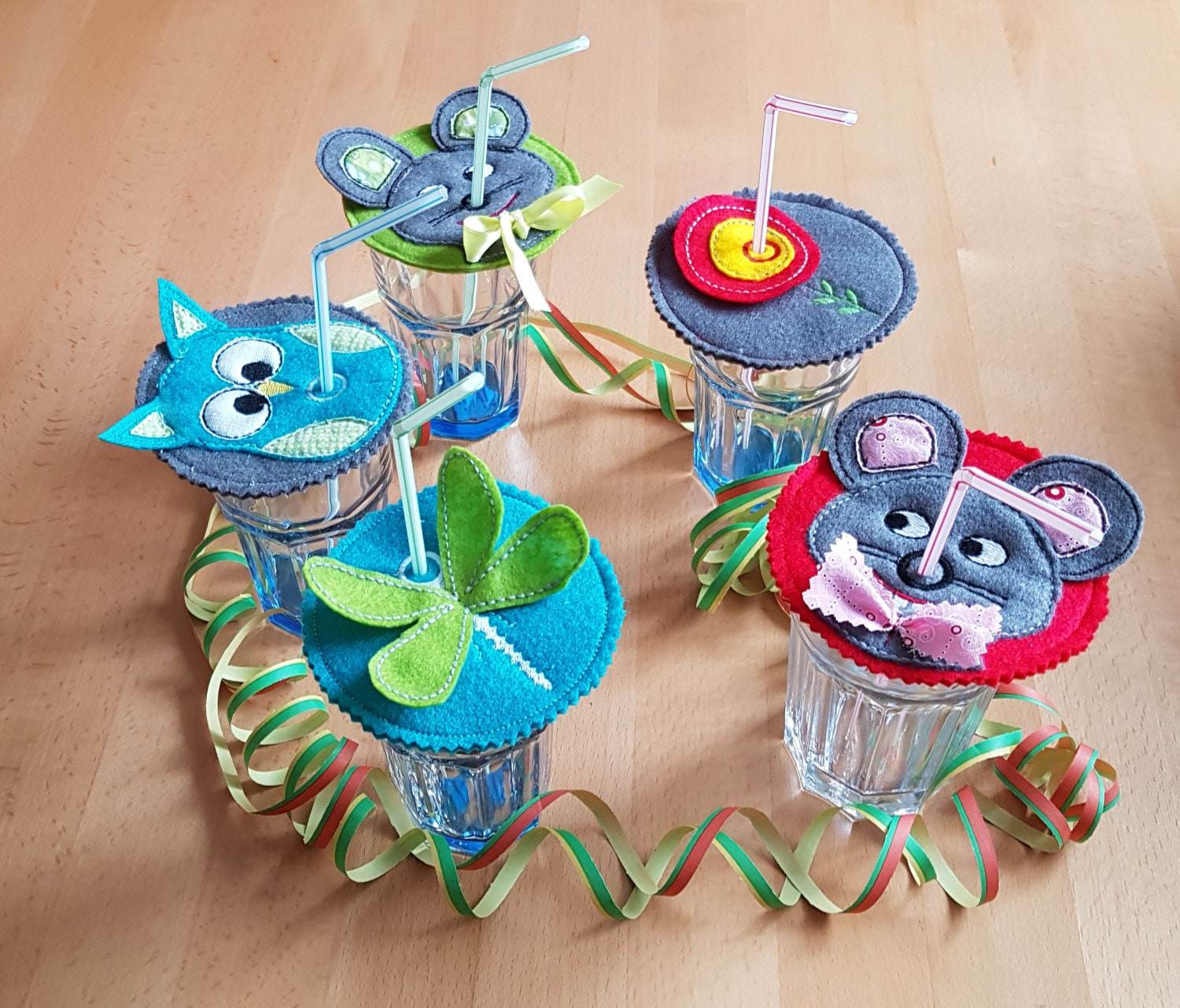 Stickdatei Aufsetzer Rahmen 10 cm x 10 cm, Glasaufsetzer, Party, Kinder, feiern - Sewando