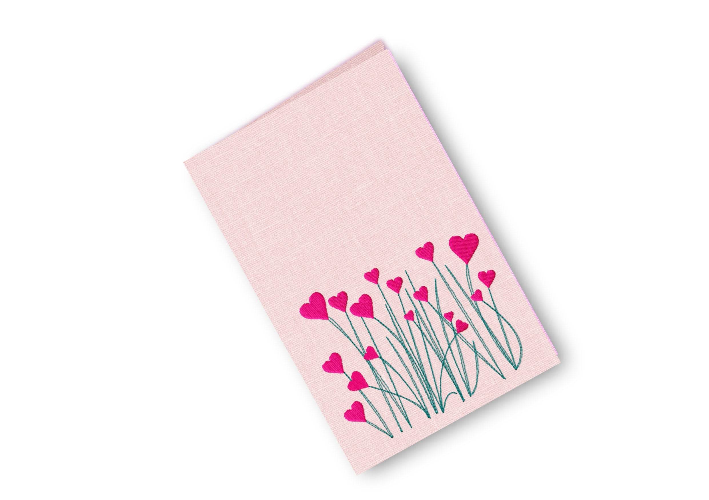 Stickdatei Herzchen in vier Größen, Wiese, Herz, Blumen - Sewando