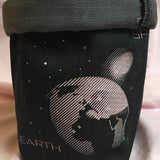 2 x OUT OF SPACE - Erde und Mond Weltall - 1 Folien Illusions Foto Plotter und Laser-Datei als SVG und DXF - Sewando