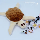 Stickdatei Schildkröte ITH für den Rahmen 13 cm x 18 cm, Schmusetuch, Kuscheltier, Kissen - Sewando
